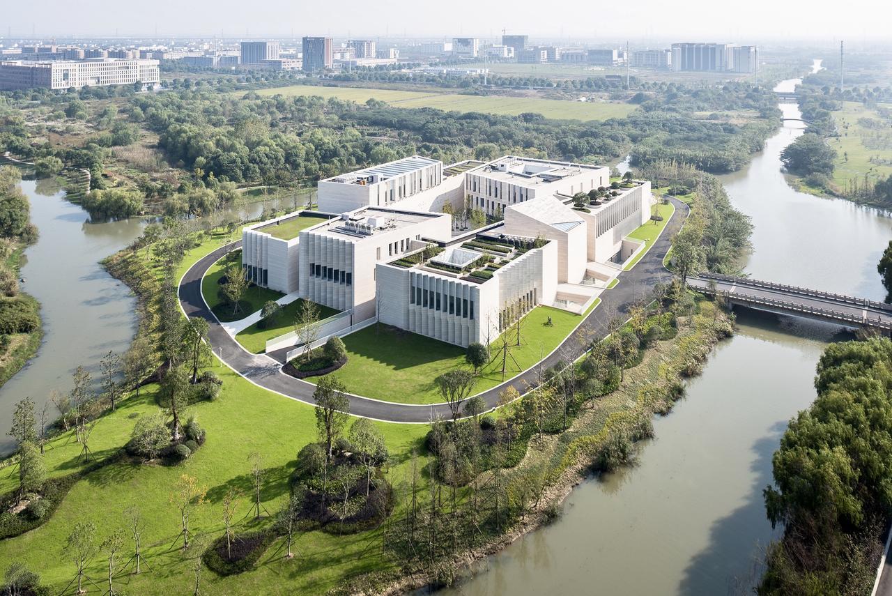 Jiaxing Goliah Hotel Exteriör bild